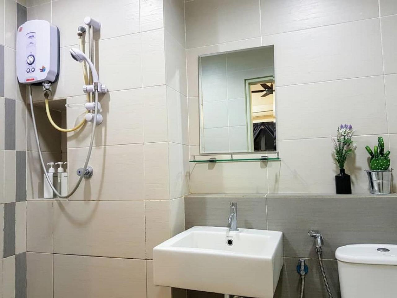 Puchong 8-12 Pax 5Min Lrt Cozy Apartment Ioi Mall Extérieur photo