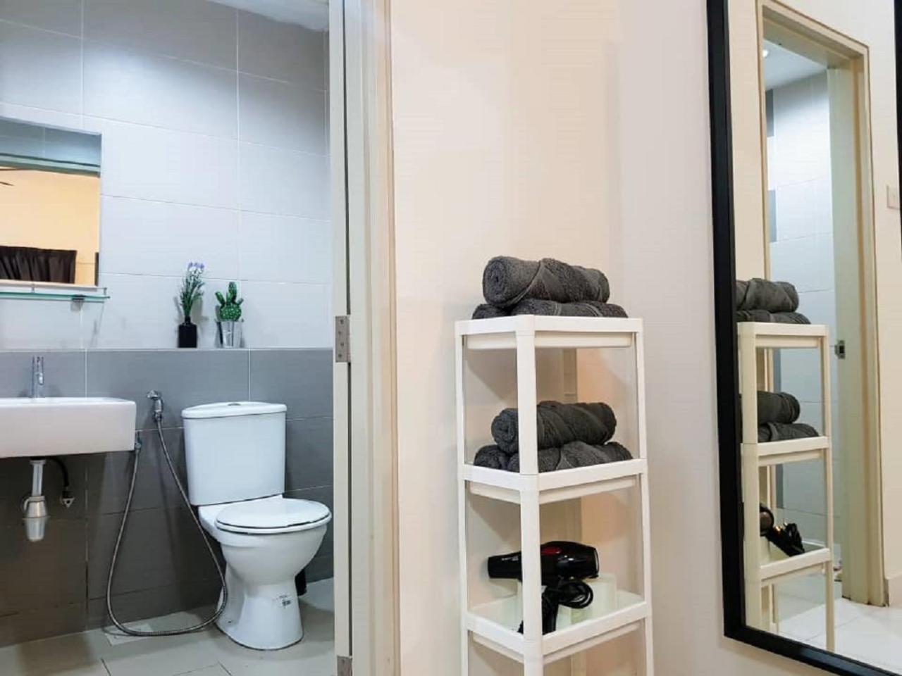 Puchong 8-12 Pax 5Min Lrt Cozy Apartment Ioi Mall Extérieur photo