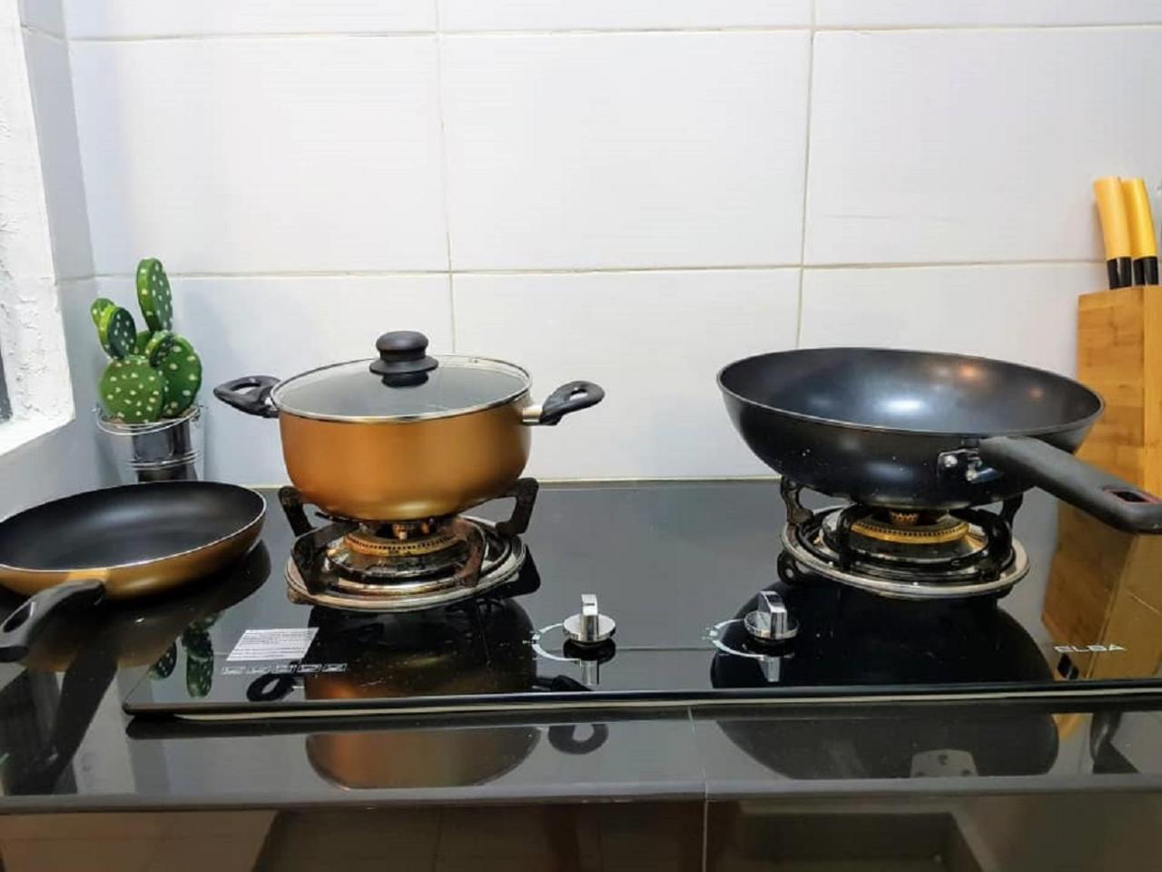 Puchong 8-12 Pax 5Min Lrt Cozy Apartment Ioi Mall Extérieur photo